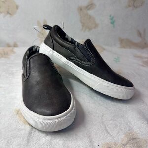 New Old Navy Slip On Shoes Size 13